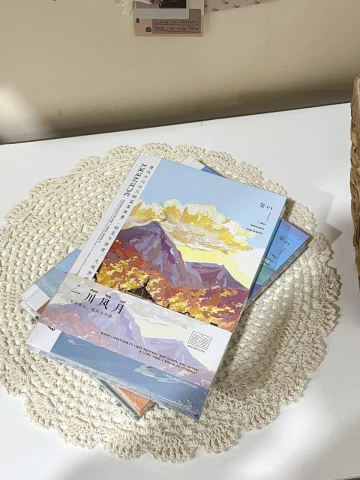 دفتر بغلاف قاسي مع رسمة مميزة-3
